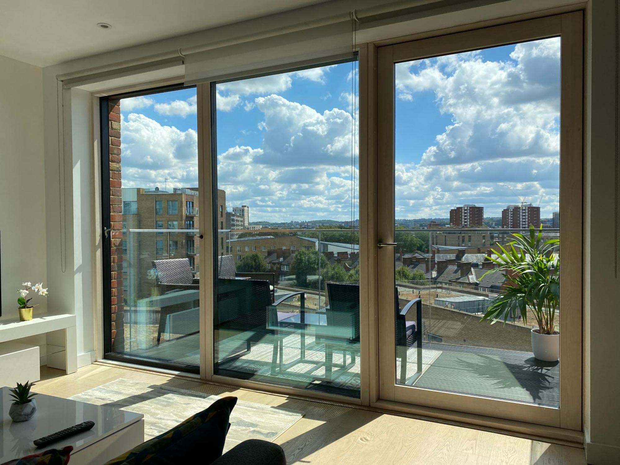 7th Floor * Londra